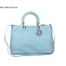 Borsa Dior Diorissimo in pelle nappa azzurra (finiture argentate) 9627 Borsa Dior Diorissimo in pelle nappa azzurra (finiture argentate) 9627