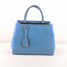 Borsa piccola Fendi 2jours con venature a croce blu e dettagli in pelle Ferrari blu navy