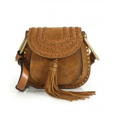 Borsa a tracolla Chloe Hudson in pelle scamosciata con nappine, colore caramello Borsa a tracolla Chloe Hudson in pelle scamosciata con nappine, colore caramello