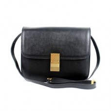 Borsa Celine Classic Box Medium con chiusura a scatto, nera. Borsa Celine Classic Box Medium con chiusura a scatto, nera.