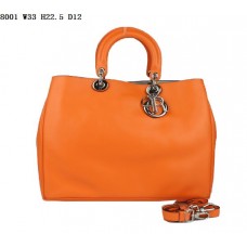 Borsa Jumbo Dior Diorissimo in pelle nappa arancione (finiture argentate) 8002