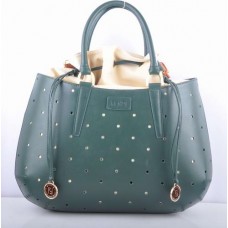 Borsa grande Fendi B Fab in pelle verde traforata con manico superiore