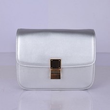 Borsa Celine Classic Box in pelle di vitello con patta, colore argento. Borsa Celine Classic Box in pelle di vitello con patta, colore argento.