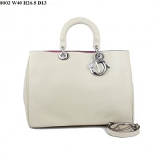 Borsa Dior Diorissimo Jumbo in pelle nappa beige (finiture argentate) 8002 Borsa Dior Diorissimo Jumbo in pelle nappa beige (finiture argentate) 8002