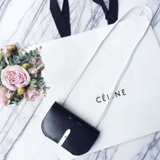 Pochette Celine nera con cinturino in palmato