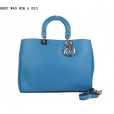 Borsa Dior Diorissimo Jumbo in pelle nappa blu (hardware argentato) 8002 Borsa Dior Diorissimo Jumbo in pelle nappa blu (hardware argentato) 8002