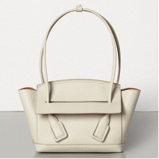 Bottega Veneta Arco 33 Bag In White Grainy Calfskin Bottega Veneta Arco 33 Bag In White Grainy Calfskin