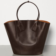 Bottega Veneta Medium Basket Tote In Chocolate Calfskin Bottega Veneta Medium Basket Tote In Chocolate Calfskin