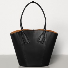 Bottega Veneta Medium Basket Tote In Black Calfskin Bottega Veneta Medium Basket Tote In Black Calfskin