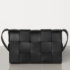 Borsa a cassetta Bottega Veneta in pelle di agnello nera