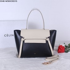 Marsupio Celine in pelle di vitello naturale color crema, nero. Marsupio Celine in pelle di vitello naturale color crema, nero.