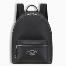Zaino Dior Rider in pelle di vitello nera.