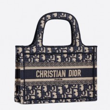 Mini Book Tote Bag di Dior in tela obliqua blu Mini Book Tote Bag di Dior in tela obliqua blu