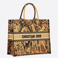Borsa tote Dior Book in tela gialla con ricami animalier Borsa tote Dior Book in tela gialla con ricami animalier