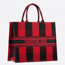 Borsa tote Dior Book in tela ricamata a quadri rossi e neri
