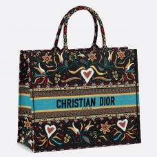 Borsa tote Dior Flowers And Hearts in tela multicolore Borsa tote Dior Flowers And Hearts in tela multicolore