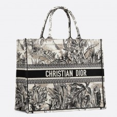 Borsa tote Dior Book con motivo Toile de Jouy Carnivora