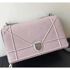 Borsa Dior Diorama Flap in pelle di vitello martellata rosa chiaro Borsa Dior Diorama Flap in pelle di vitello martellata rosa chiaro