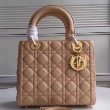 Borsa Lady Dior media in pelle di agnello color albicocca Borsa Lady Dior media in pelle di agnello color albicocca