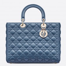 Borsa Lady Dior grande in pelle di agnello cannage blu denim.
