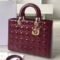 Borsa Lady Dior grande in pelle verniciata bordeaux Borsa Lady Dior grande in pelle verniciata bordeaux