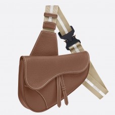 Marsupio da uomo Dior in pelle di vitello martellata marrone