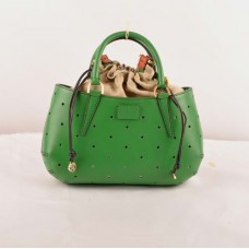 Borsa media Fendi B Fab Ferrari in pelle traforata verde erba con manico superiore