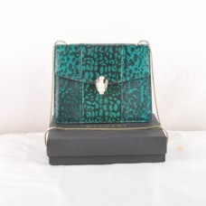 Borsa a tracolla Bvlgari Serpenti in pelle con venature di serpente, verde 605 Borsa a tracolla Bvlgari Serpenti in pelle con venature di serpente, verde 605