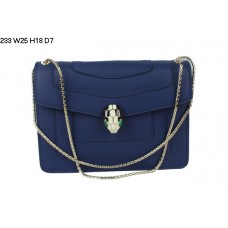 Borsa a tracolla Bvlgari Serpenti in pelle di vitello, colore blu navy e zaffiro, modello 233. Borsa a tracolla Bvlgari Serpenti in pelle di vitello, colore blu navy e zaffiro, modello 233.