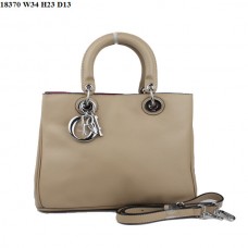 Borsa media Dior Diorissimo in pelle nappa color albicocca (finiture argentate) 18370
