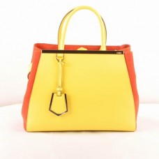 Borsa media Fendi 2jours in pelle Ferrari giallo limone con inserti in pelle di agnello color pesca